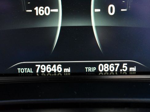 Used 2019 BMW 530i xDrive w/ Convenience Package image 18