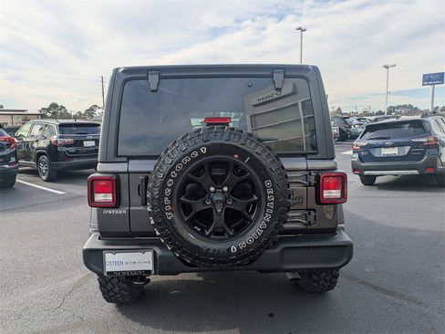 Used 2021 Jeep Wrangler Unlimited Sport image 6
