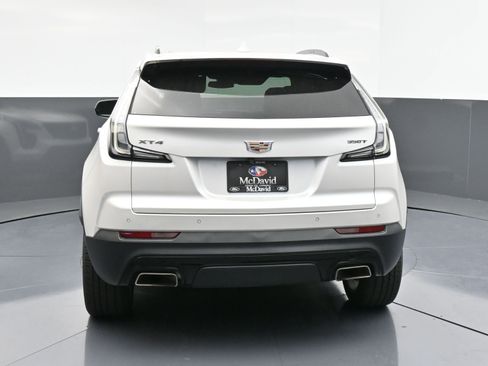 Used 2023 Cadillac XT4 Sport w/ Cold Weather Package image 7
