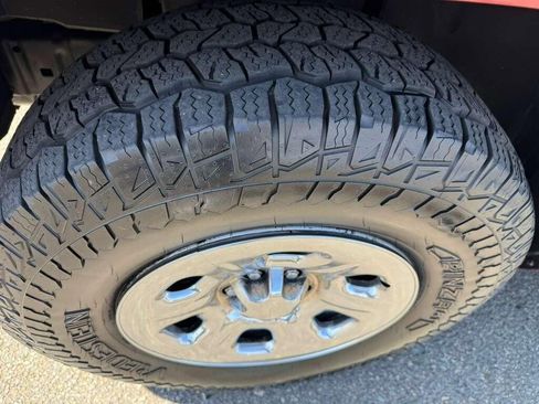 Used 2014 Nissan Xterra X AWD/4WD image 7