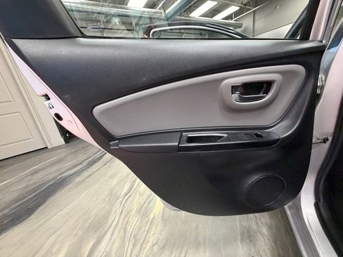 Used 2015 Toyota Yaris LE image 42