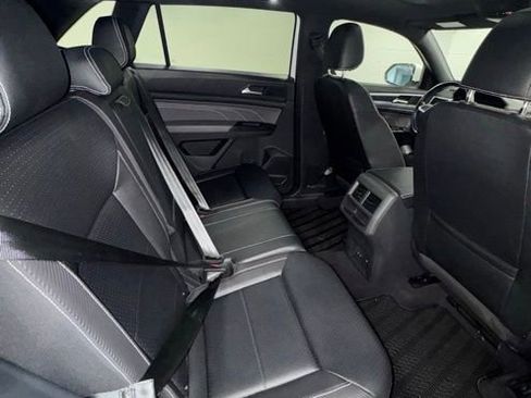 Used 2021 Volkswagen Atlas Cross Sport SEL R-Line image 14