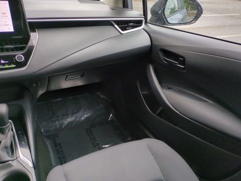 Used 2023 Toyota Corolla LE FWD image 16