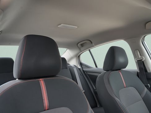 Used 2022 Nissan Sentra SR FWD image 13