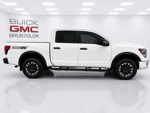 Used 2023 Nissan Titan PRO-4X w/ Pro-4x Convenience Package AWD/4WD image 8