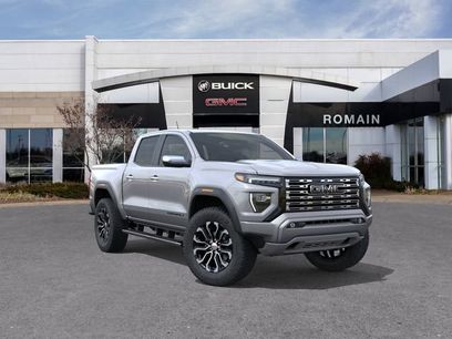 New 2026 GMC Canyon Denali w/ LPO, Black Badging Package
