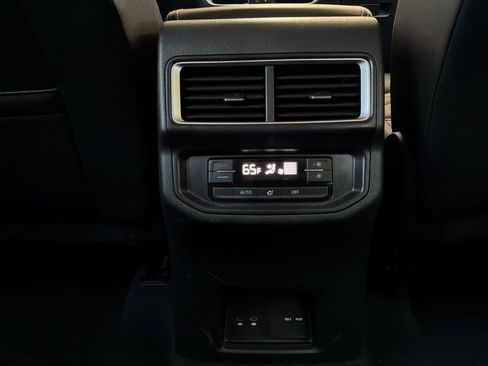 Used 2026 Volkswagen Atlas SE FWD image 14