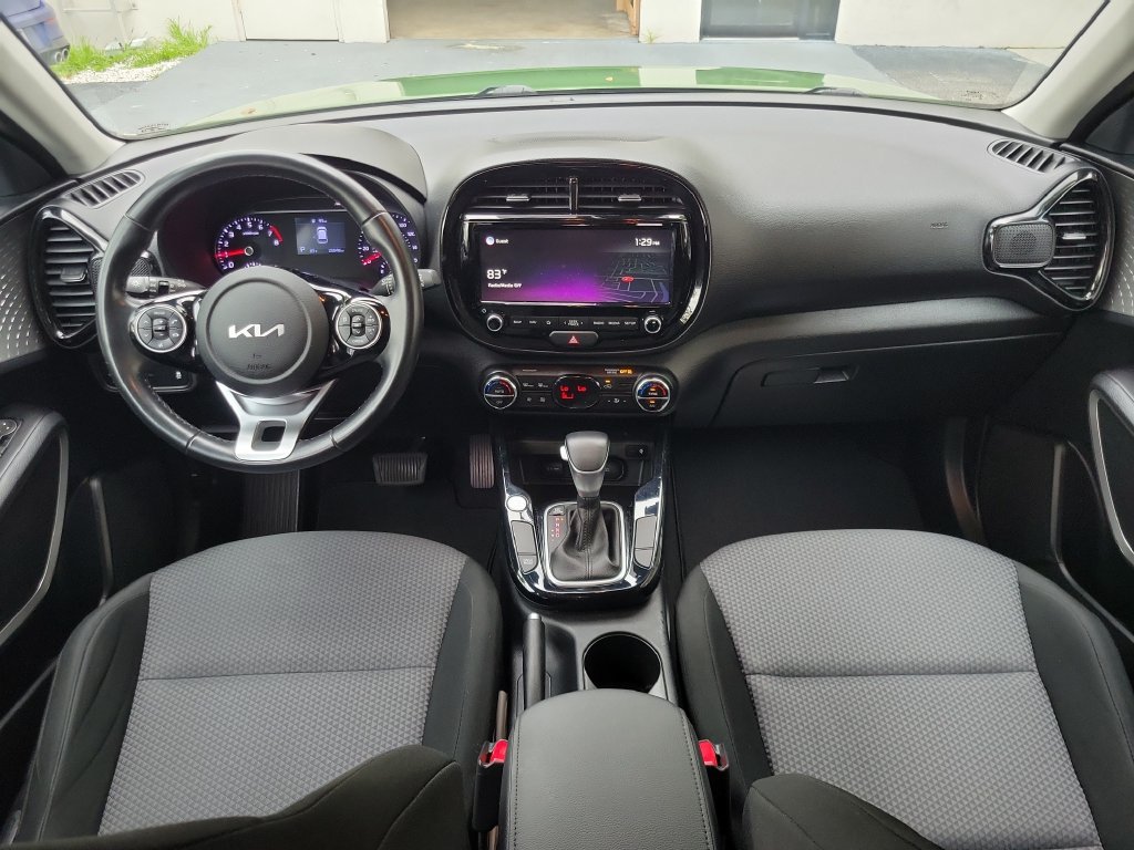 Used 2022 Kia Soul X-Line FWD image 3
