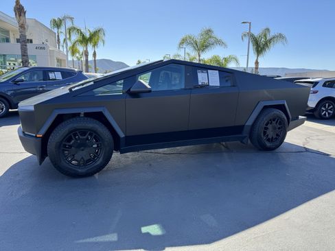 Used 2024 Tesla Cybertruck Cyberbeast AWD/4WD image 6