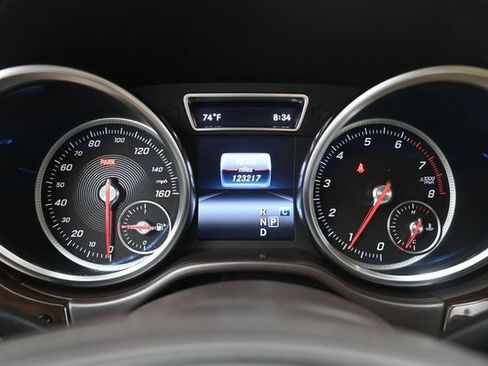 Used 2018 Mercedes-Benz GLS 450 4MATIC w/ Premium Package image 10