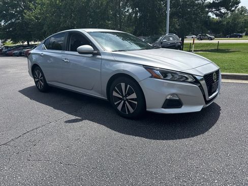 Used 2021 Nissan Altima 2.5 SV FWD image 7