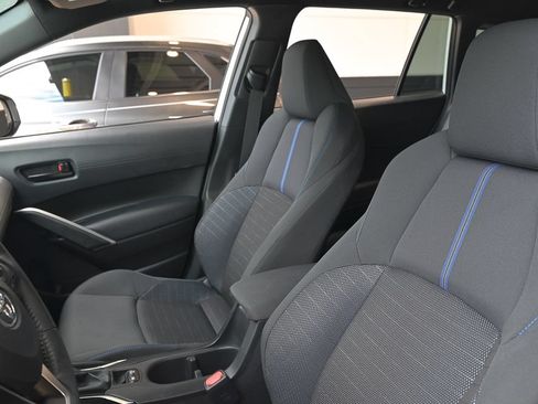 Used 2023 Toyota Corolla Cross AWD Hybrid image 11