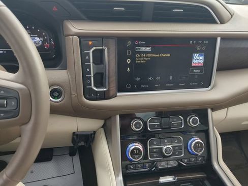 Used 2024 GMC Yukon XL Denali w/ Advanced Technology Package AWD/4WD image 21