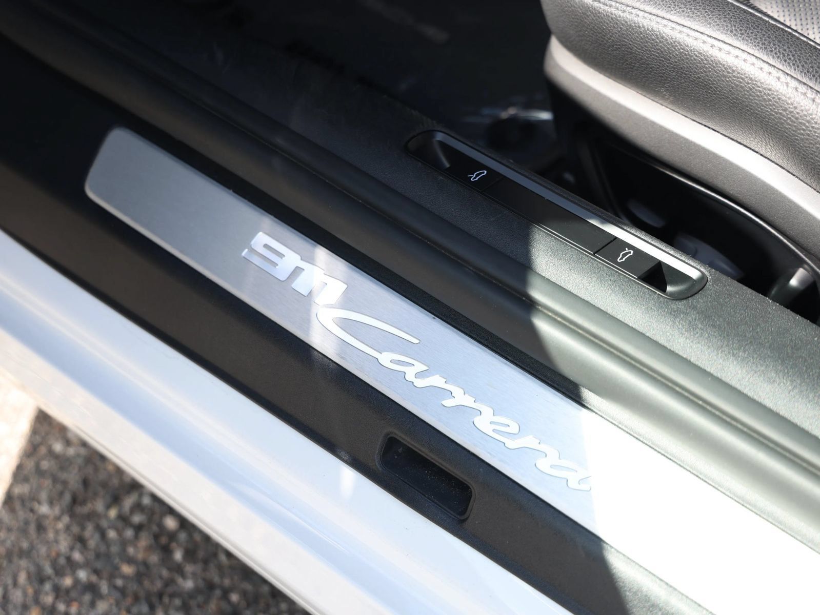 Used 2020 Porsche 911 Carrera RWD image 21