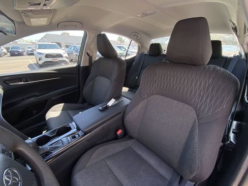 Used 2025 Toyota Camry LE image 21