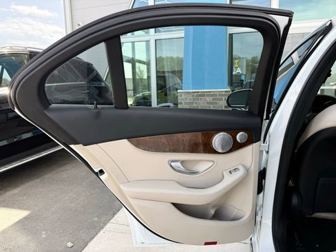 Used 2016 Mercedes-Benz C 300 4MATIC Sedan image 26