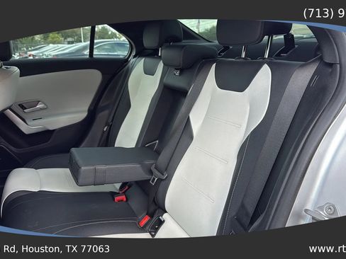 Used 2020 Mercedes-Benz A 35 AMG 4MATIC image 27