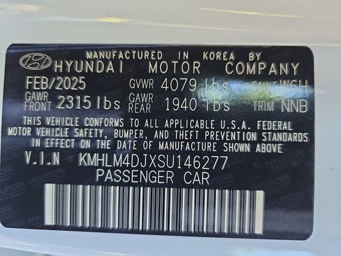 New 2025 Hyundai Elantra SEL image 35