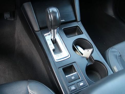 Used 2016 Subaru Outback 3.6R Limited image 25