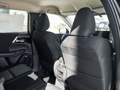 New 2025 Mitsubishi Outlander ES image 26