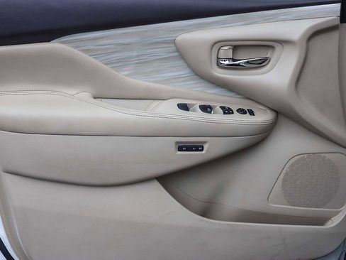 Used 2017 Nissan Murano Platinum w/ Platinum Technology Package image 19