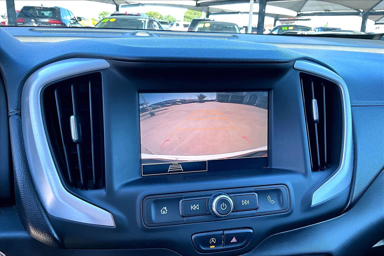 Used 2022 GMC Terrain SLE w/ Driver Convenience Package FWD image 25
