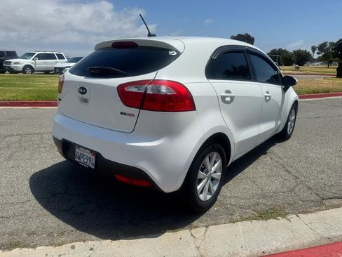 Used 2013 Kia Rio EX w/ Convenience Pkg FWD image 3