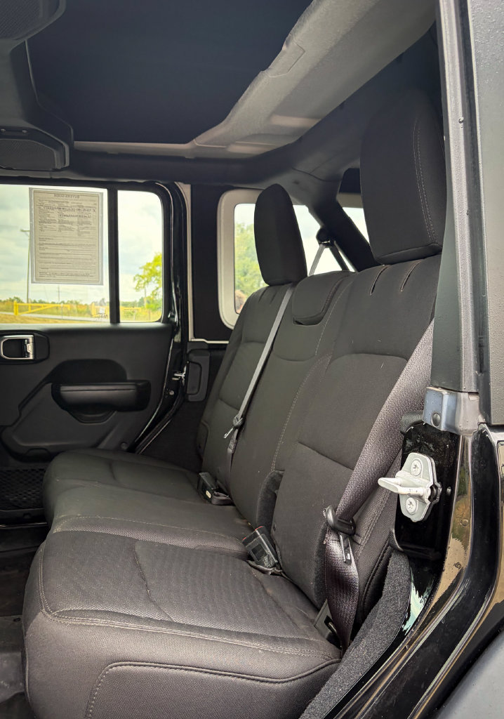 Used 2019 Jeep Wrangler Unlimited Sport S AWD/4WD image 25