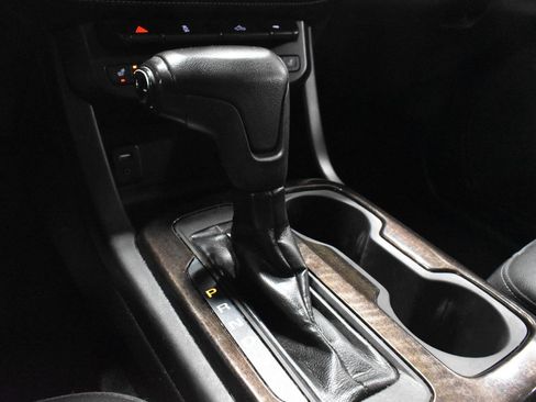 Used 2016 GMC Canyon SLT image 20