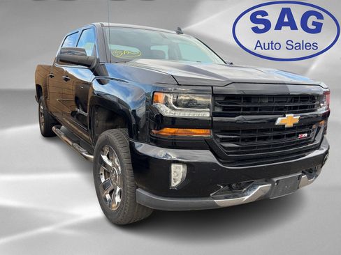 Used 2018 Chevrolet Silverado 1500 LT w/ All Star Edition image 2