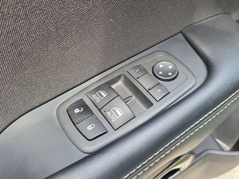 Used 2022 Dodge Challenger SRT Hellcat RWD image 15