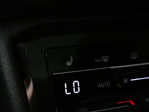 Used 2024 Volkswagen Tiguan SE R-Line AWD/4WD image 22