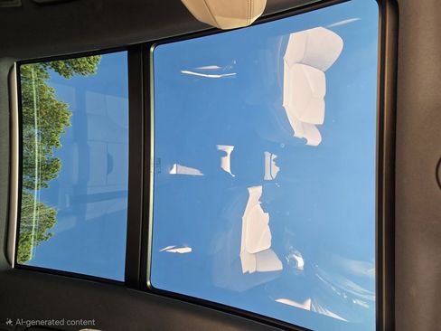 Used 2021 Porsche Macan image 23