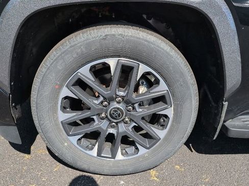 Used 2023 Toyota Sequoia Limited w/ Tow Technology Package AWD/4WD image 10