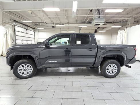 New 2026 Toyota Tacoma SR5 image 12