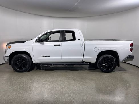 Used 2016 Toyota Tundra SR5 w/ SR5 Upgrade Package image 6