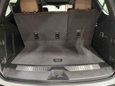 Certified 2025 Chevrolet Tahoe High Country w/ Sun And Tow Package image 23