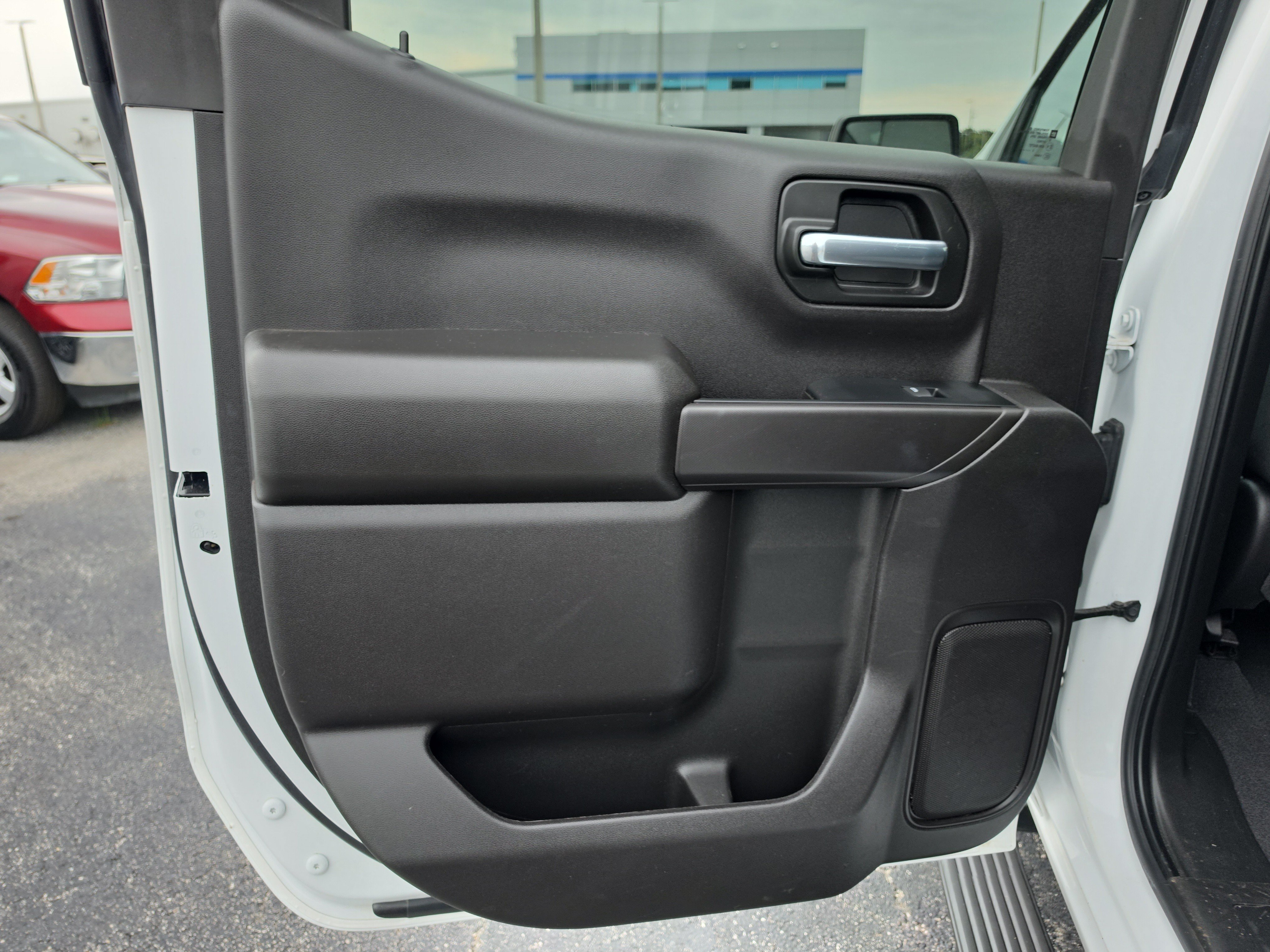 Used 2023 Chevrolet Silverado 1500 Custom Trail Boss w/ LPO, Dark Essentials Package AWD/4WD image 13