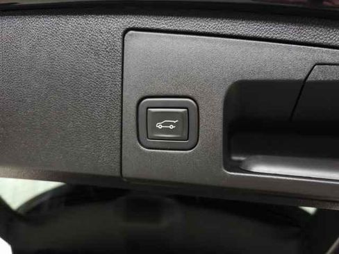 Certified 2023 Cadillac XT4 Premium Luxury image 7