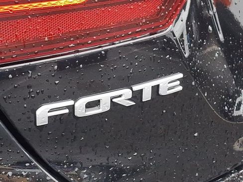 Used 2023 Kia Forte GT-Line w/ GT-Line Premium Package FWD image 33