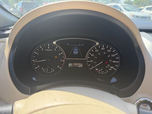 Used 2015 Nissan Altima 2.5 S w/ Power Driver Seat Package FWD image 19