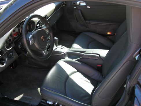 Used 2006 Porsche 911 Carrera S image 3