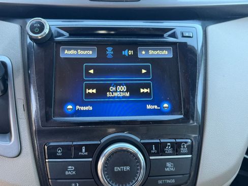 Used 2016 Honda Odyssey Touring Elite image 28