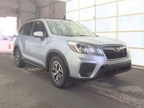 Used 2020 Subaru Forester Premium AWD/4WD image 2