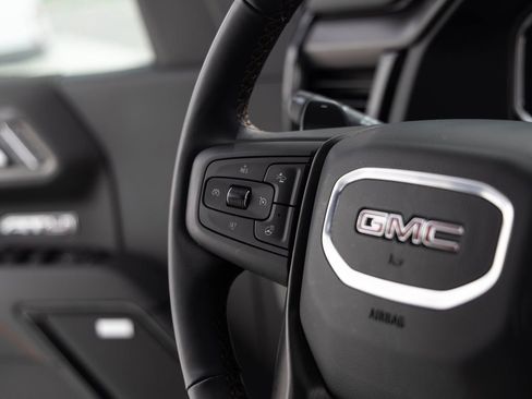 Used 2025 GMC Sierra 1500 AT4 w/ Technology Package image 35