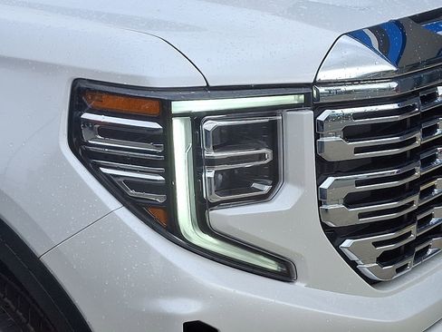 Certified 2023 GMC Sierra 1500 Denali w/ Denali Reserve Package image 9