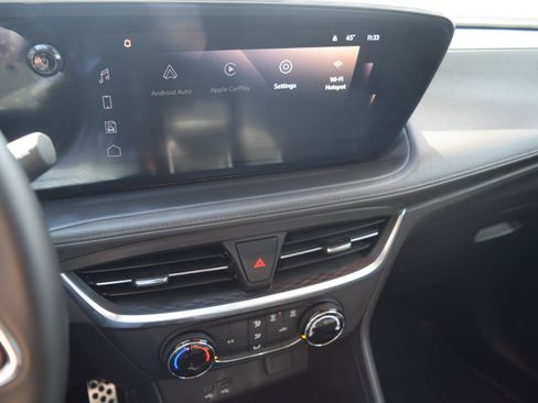 Used 2024 Buick Encore GX Preferred FWD image 14