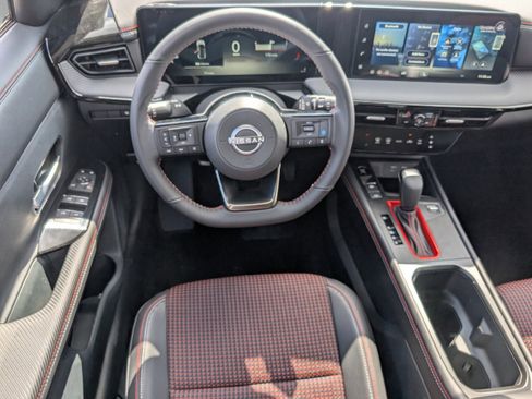 New 2026 Nissan Kicks SR FWD image 7