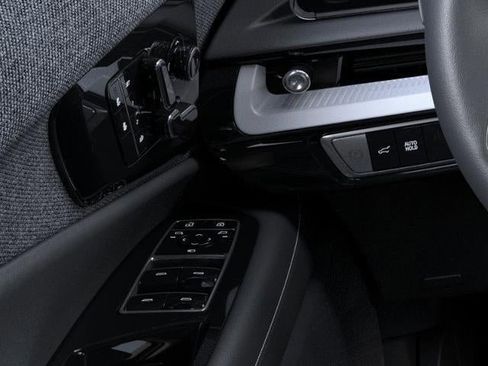 New 2025 Cadillac Optiq Sport 1 w/ LPO, ONYX Package image 22