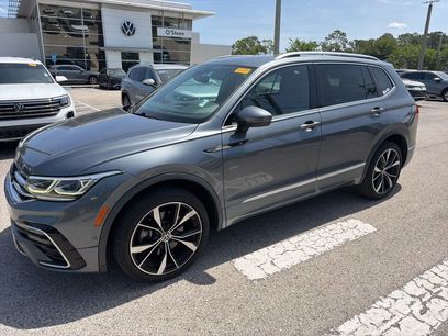 Used 2022 Volkswagen Tiguan SEL R-Line